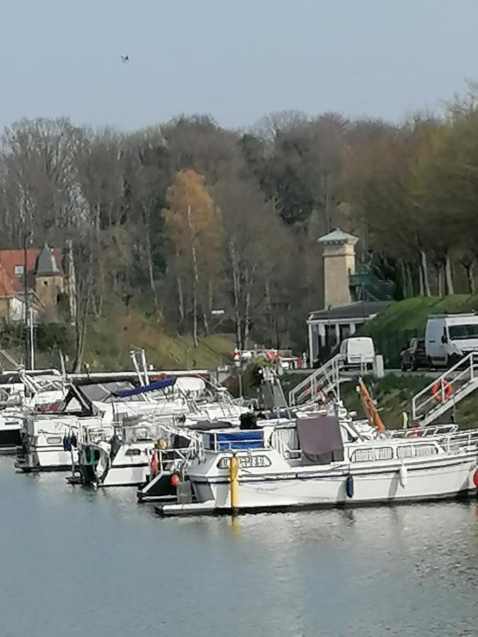 Haus Lupo Am Kanal Castrop-Rauxel Exteriör bild
