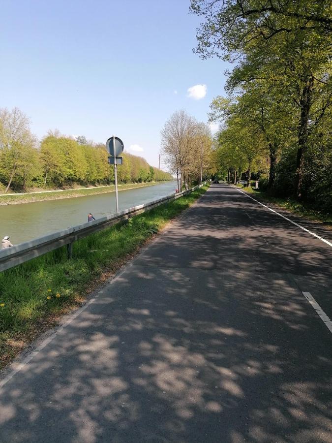 Haus Lupo Am Kanal Castrop-Rauxel Exteriör bild